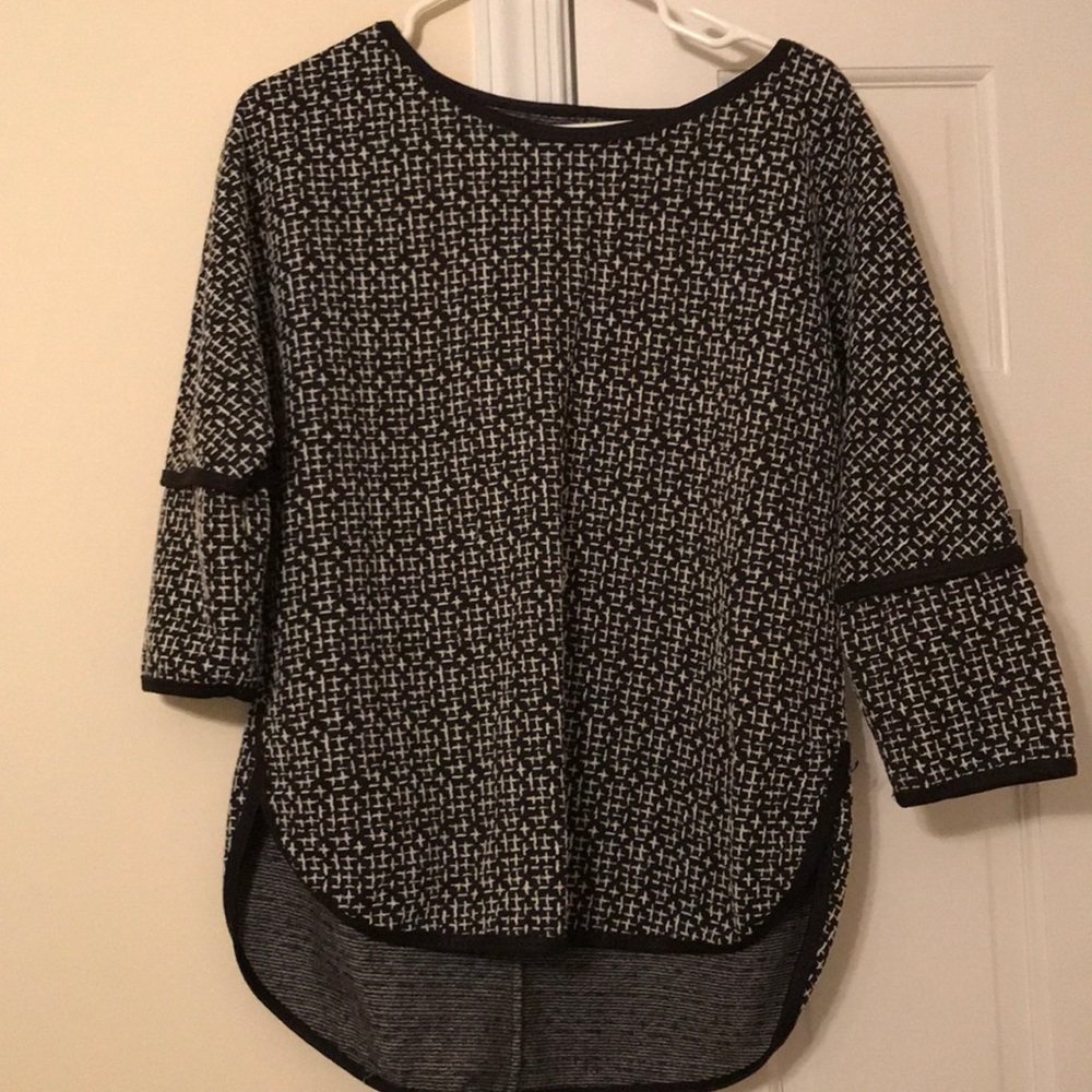 Max Studio shirt black and white